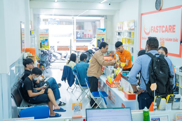 su khac biet giua cac dong pin iphone 13 pro congngheaz 1